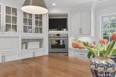 41 Peaceable Street Ridgefield CT 06877