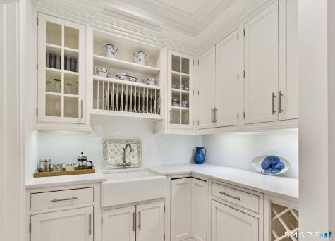 41 Peaceable Street Ridgefield CT 06877