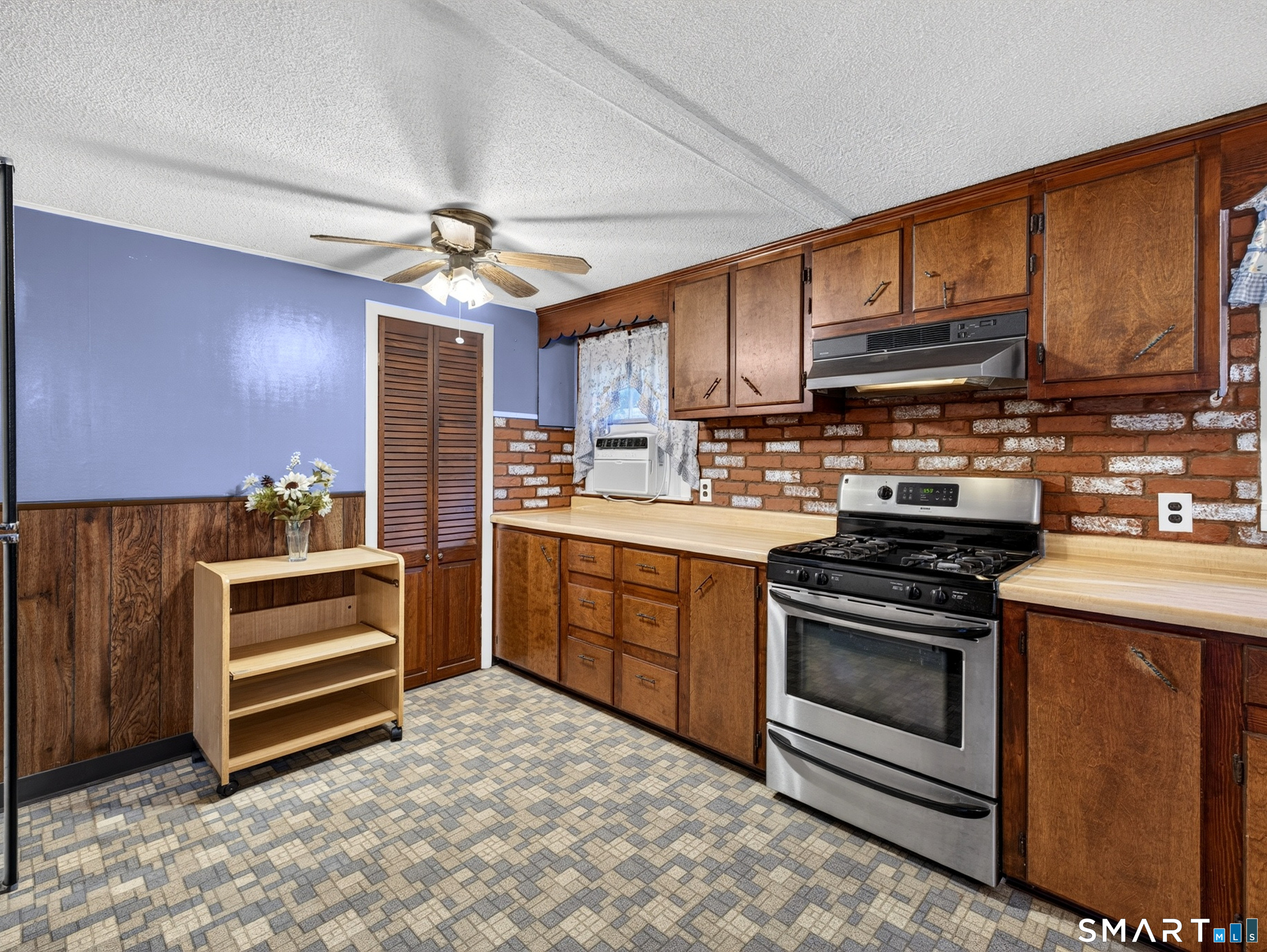210 Iron Street Ledyard CT 06339