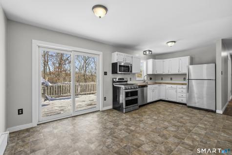 23 Versailles Road Lisbon CT 06351