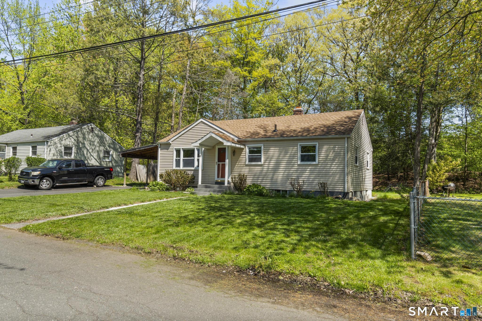 4 Mayfair Road Bloomfield CT 06002