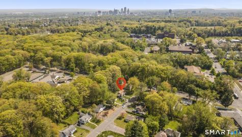 4 Mayfair Road Bloomfield CT 06002