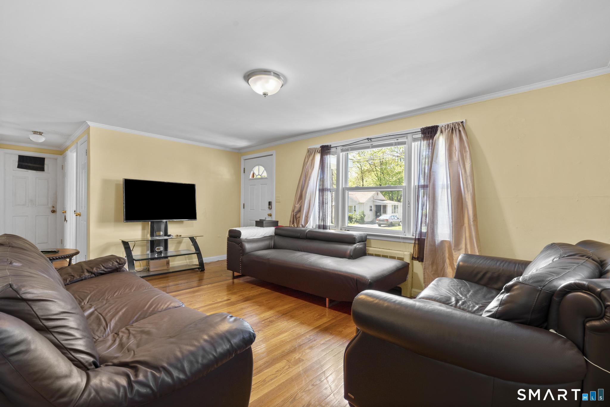 4 Mayfair Road Bloomfield CT 06002