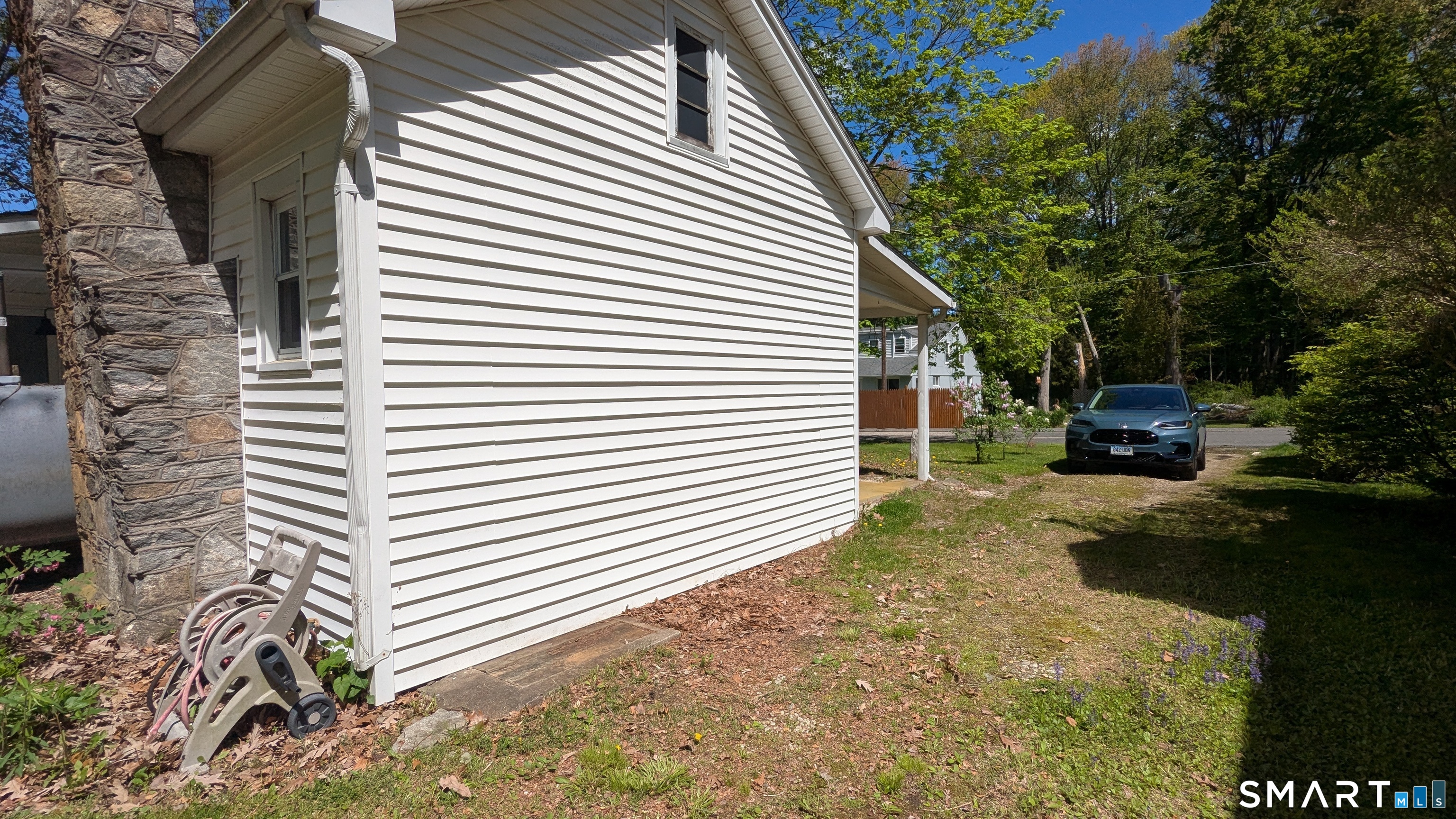 24 Barry Road Coventry CT 06238