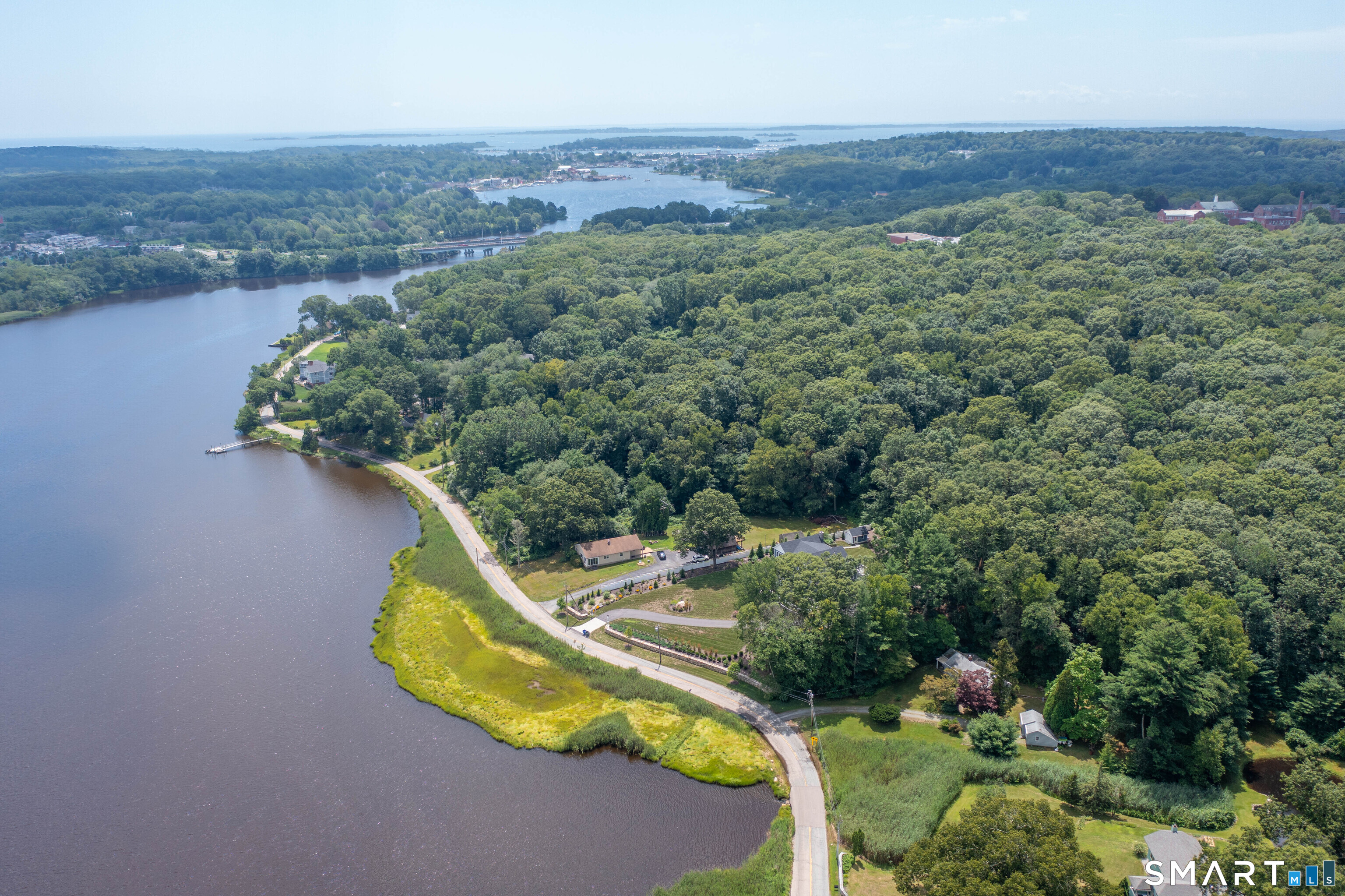 883 River Road Groton CT 06355