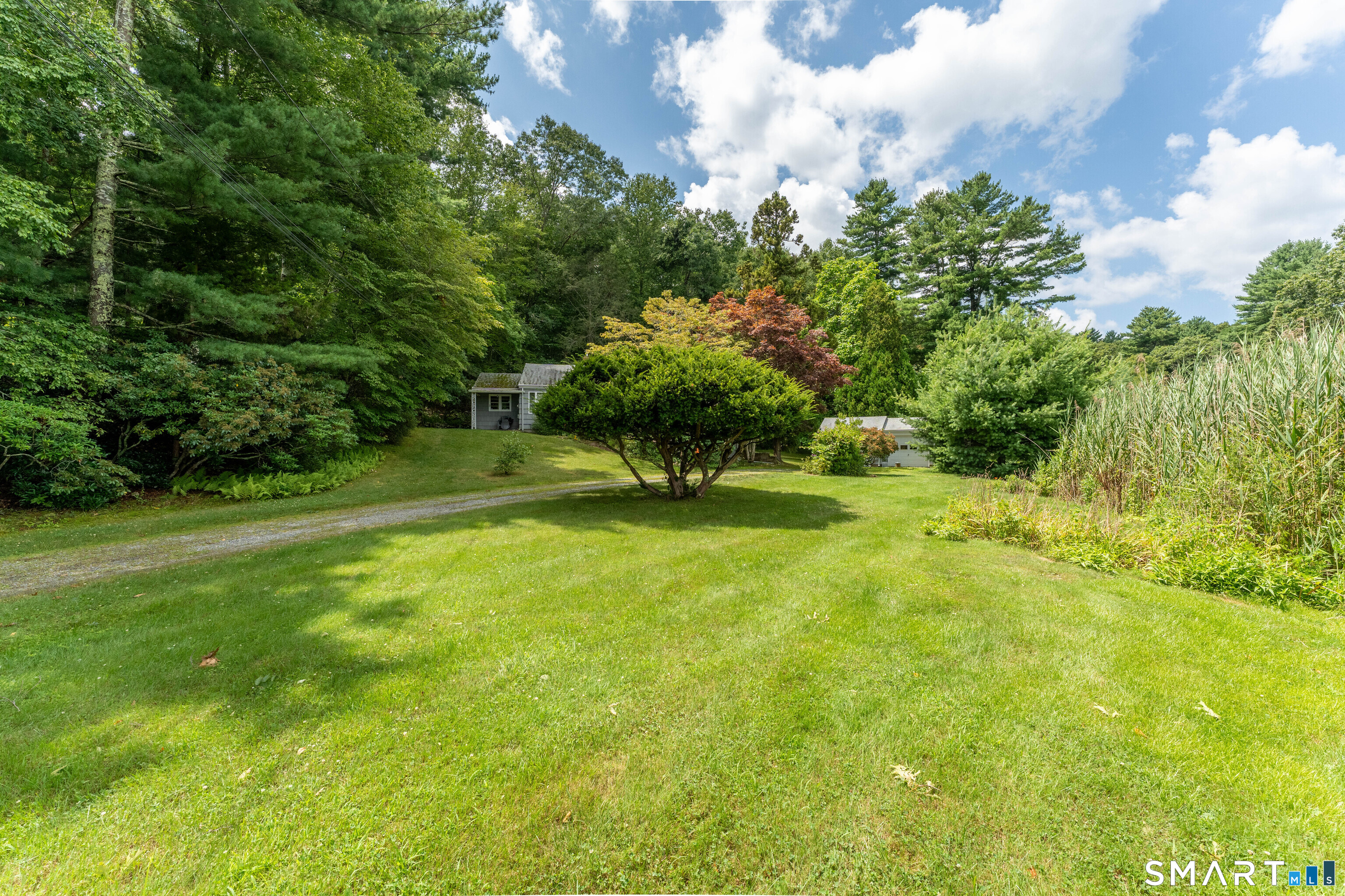 883 River Road Groton CT 06355
