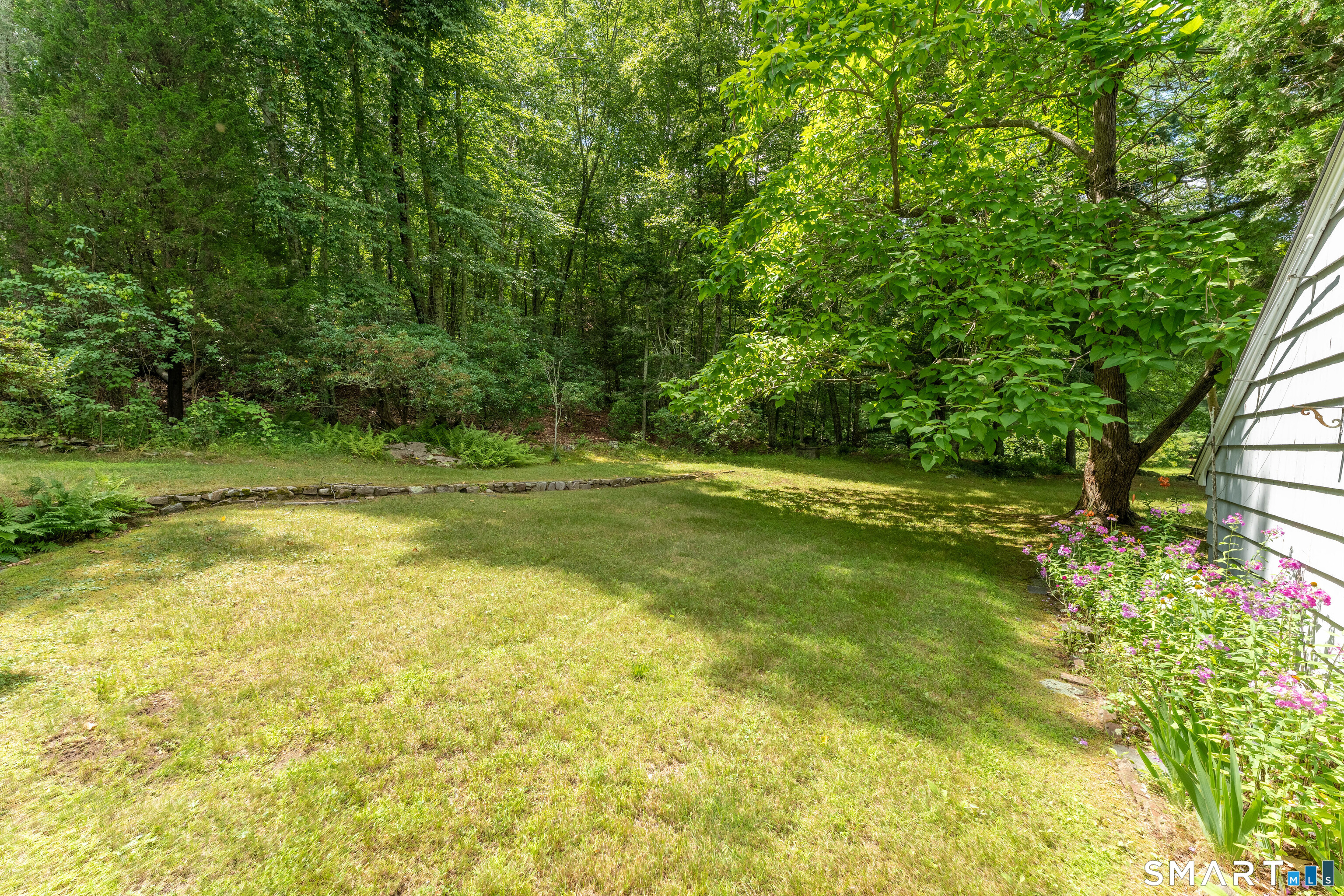 883 River Road Groton CT 06355