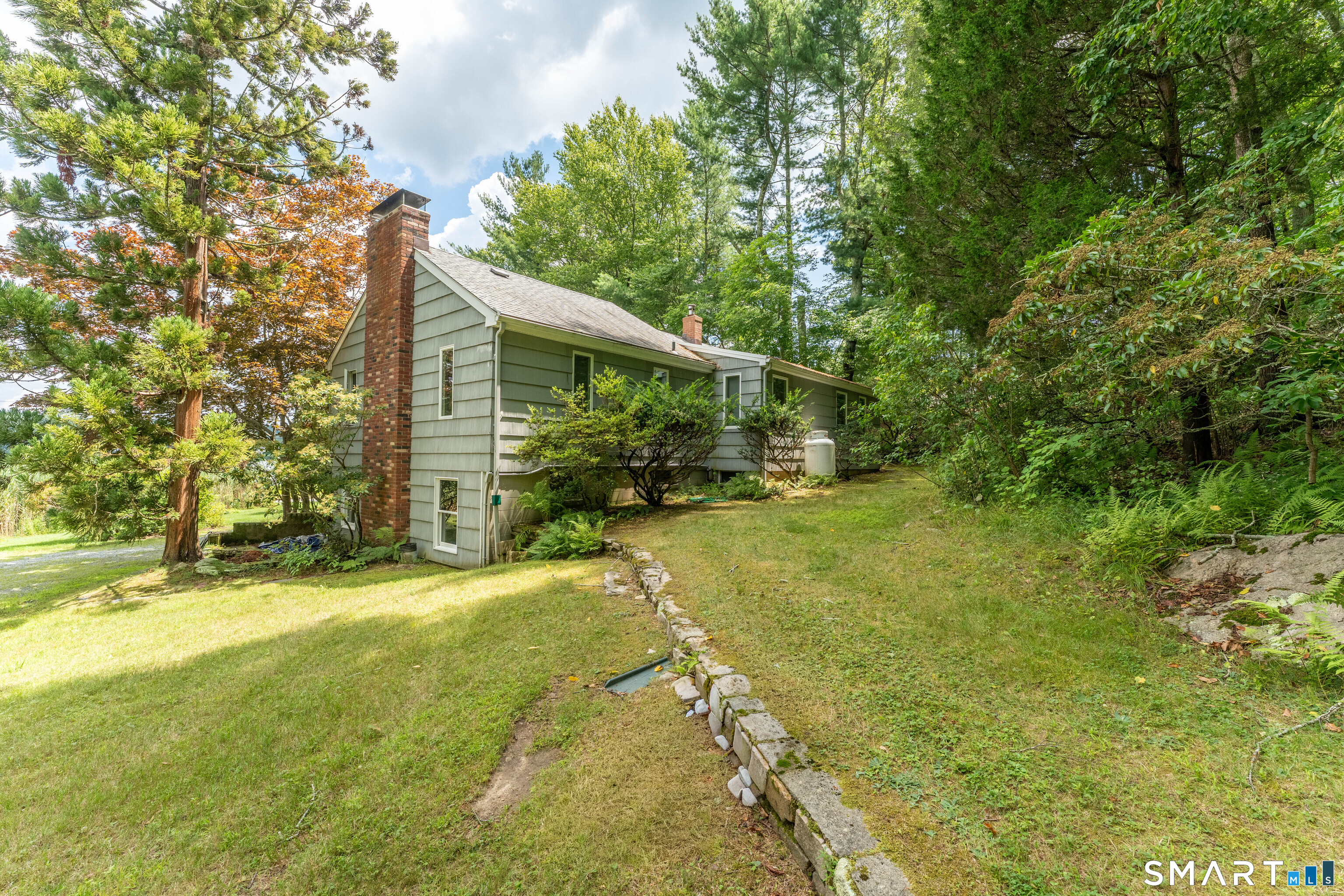883 River Road Groton CT 06355