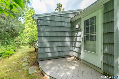 883 River Road Groton CT 06355