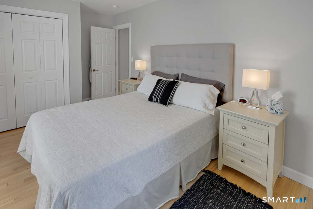 33 Hartman Avenue East Haven CT 06512