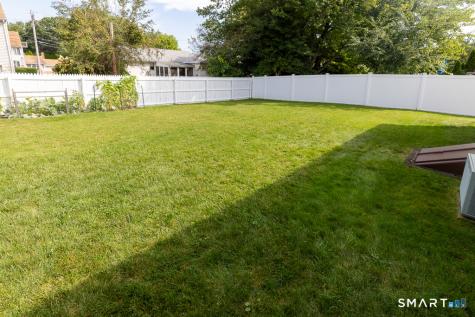 33 Hartman Avenue East Haven CT 06512