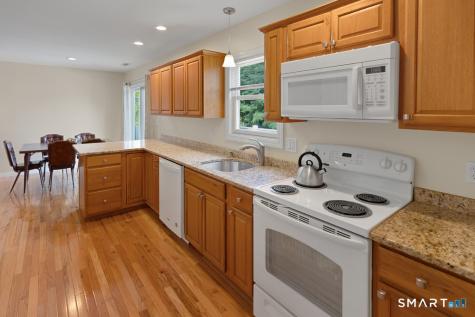 33 Hartman Avenue East Haven CT 06512