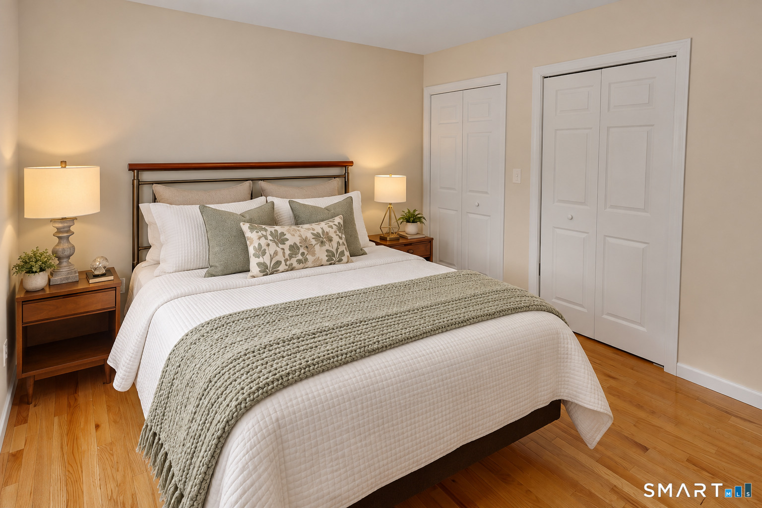 33 Hartman Avenue East Haven CT 06512