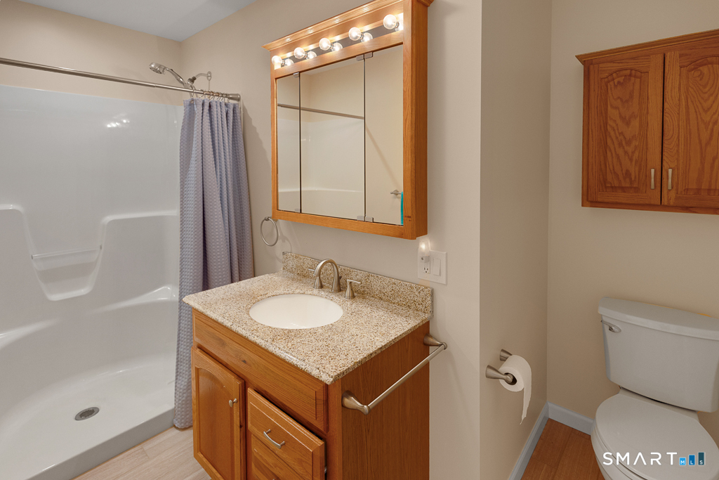 33 Hartman Avenue East Haven CT 06512