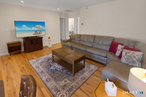 33 Hartman Avenue East Haven CT 06512