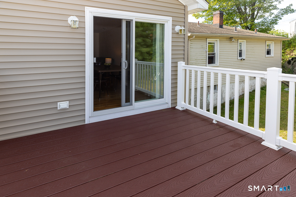 33 Hartman Avenue East Haven CT 06512