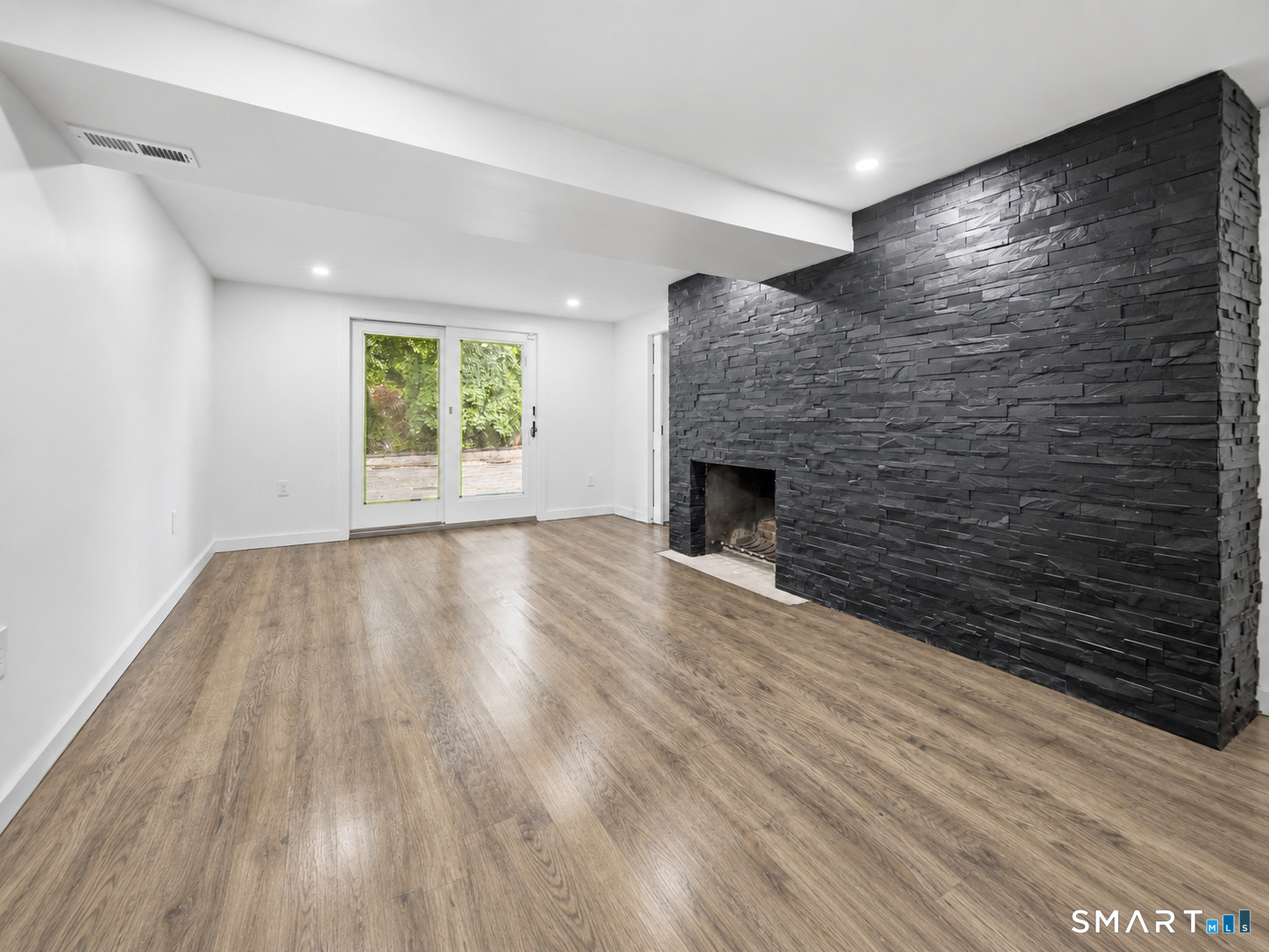 1 Tulip Tree Lane Norwalk CT 06851
