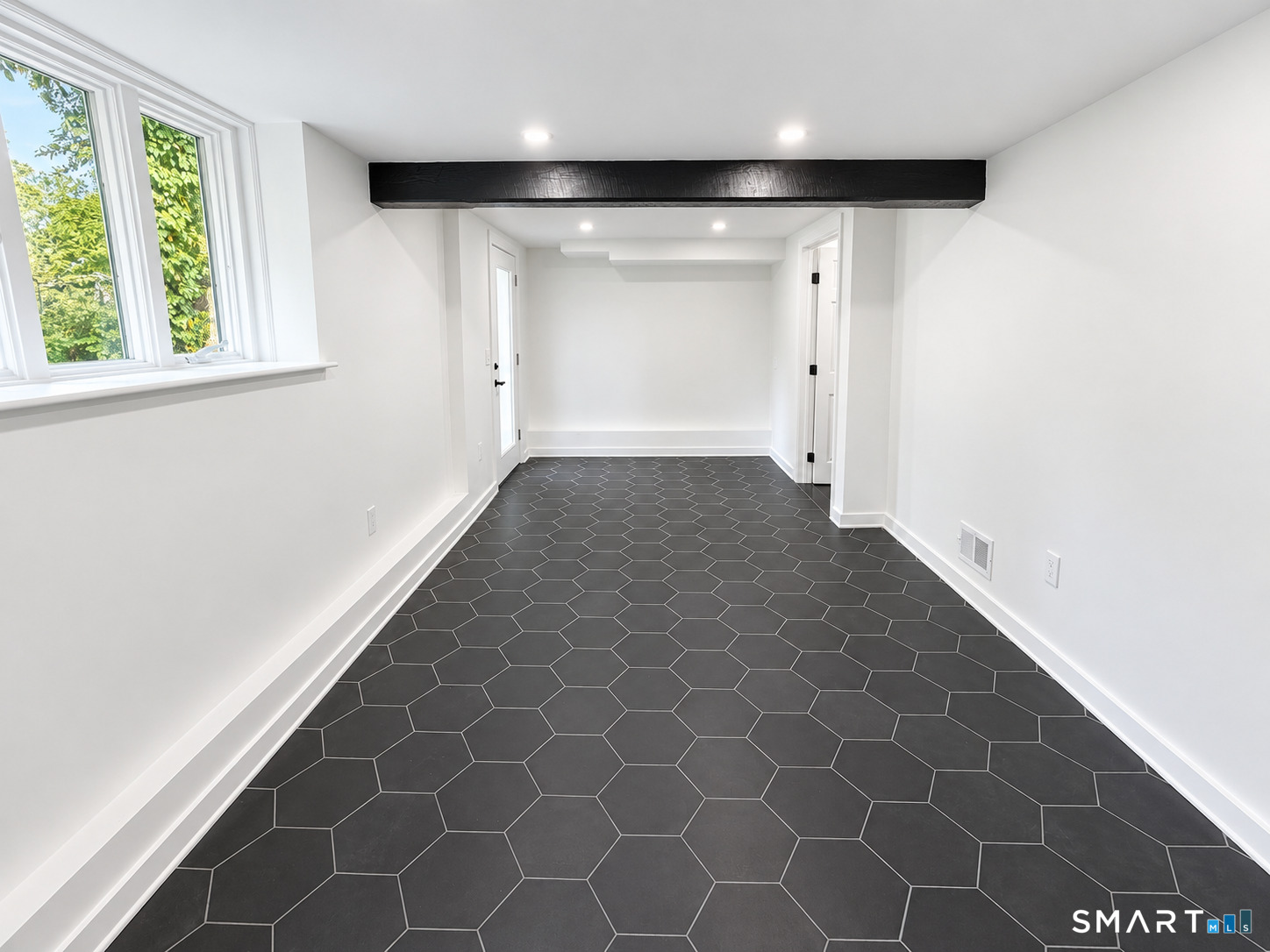 1 Tulip Tree Lane Norwalk CT 06851
