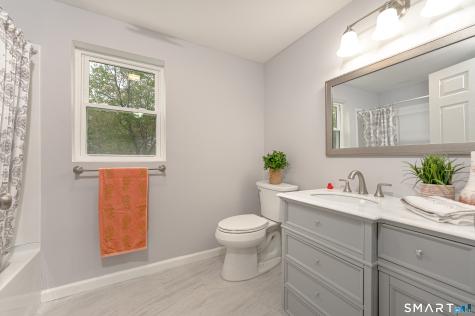 4 Lox Lane Enfield CT 06082