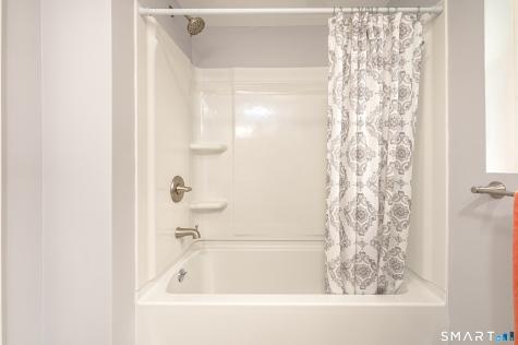 4 Lox Lane Enfield CT 06082
