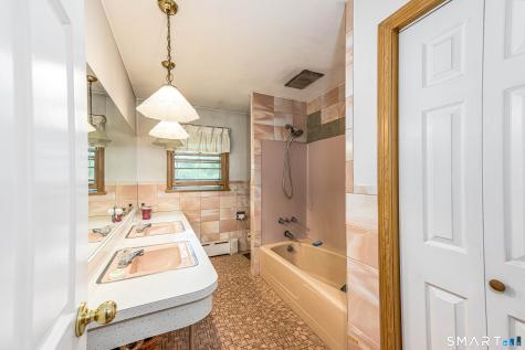 56 Sherman Terrace North Haven CT 06473