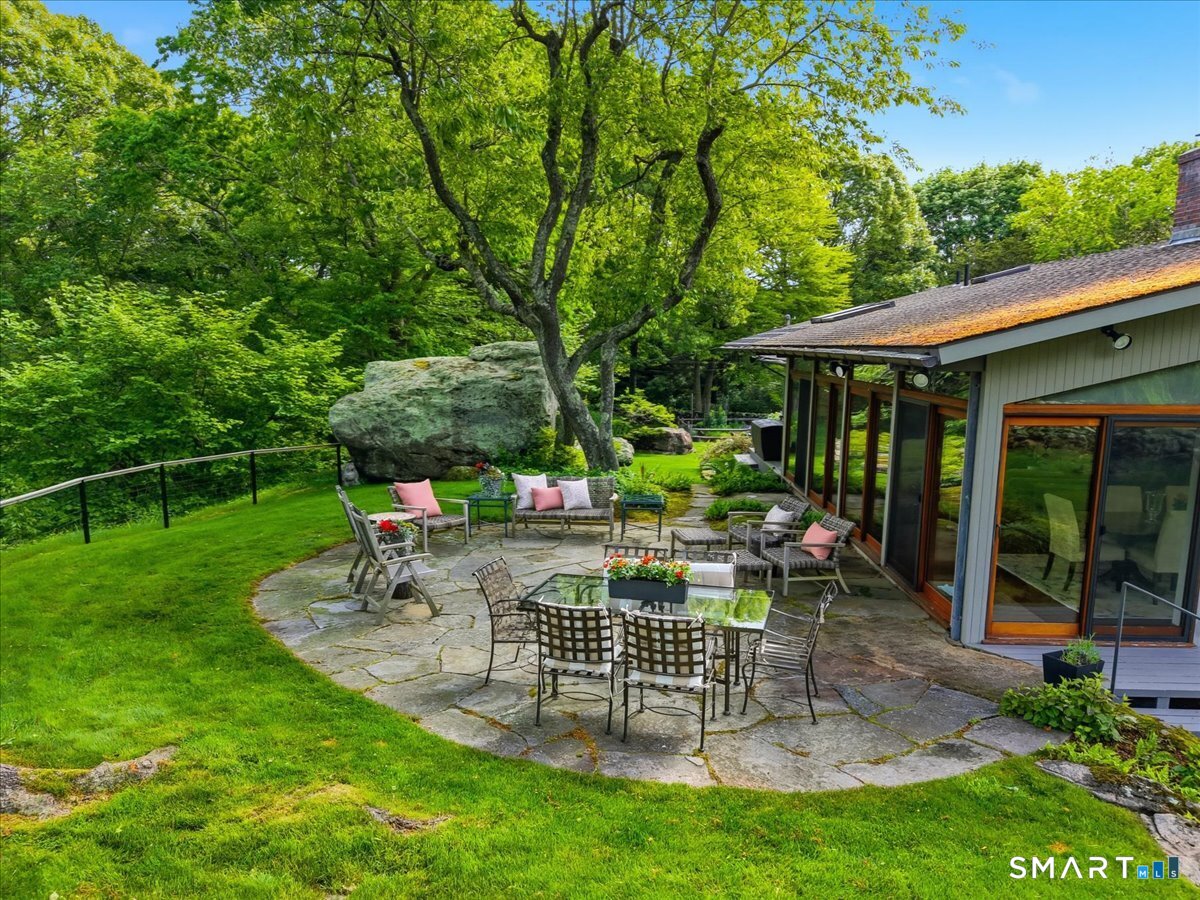 111 Tipping Rock Road Stonington CT 06378