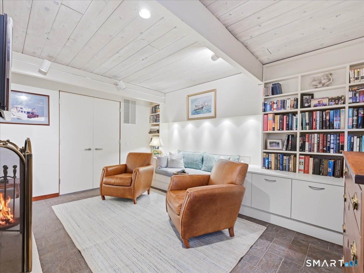 111 Tipping Rock Road Stonington CT 06378