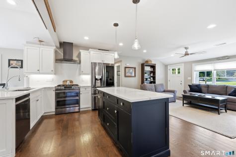 1 Fernwood Lane Farmington CT 06032