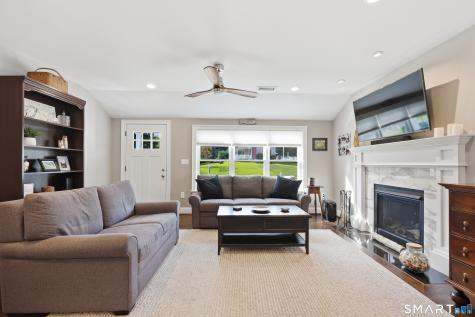 1 Fernwood Lane Farmington CT 06032