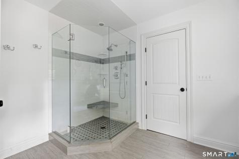 5 Ginos Way Ridgefield CT 06877