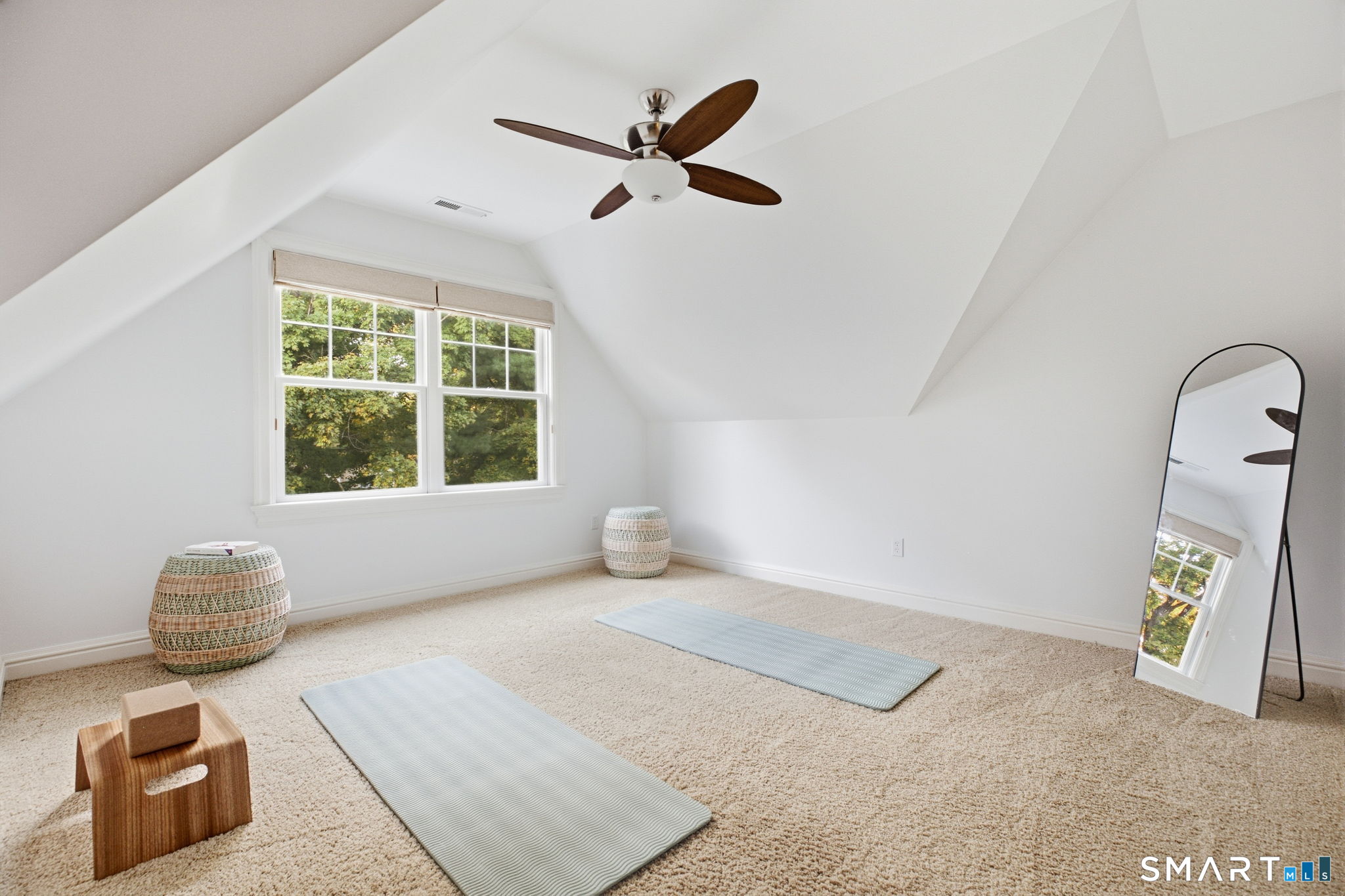 5 Ginos Way Ridgefield CT 06877