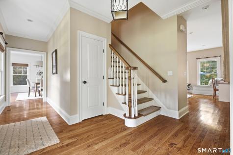 5 Ginos Way Ridgefield CT 06877