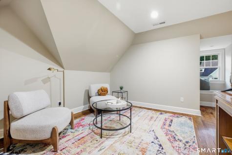 5 Ginos Way Ridgefield CT 06877