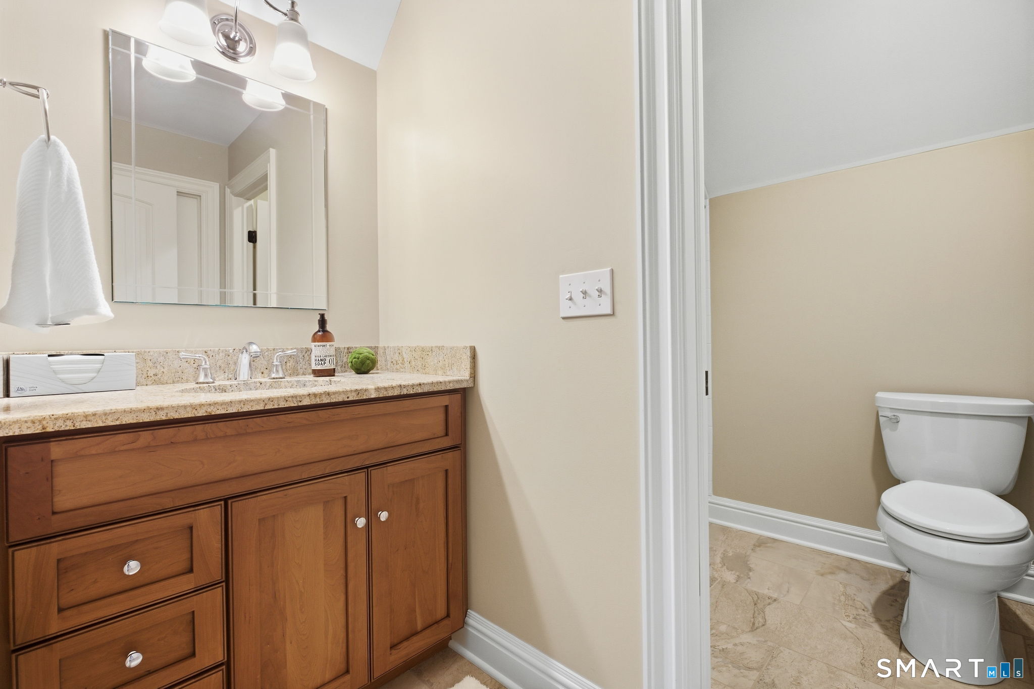 5 Ginos Way Ridgefield CT 06877