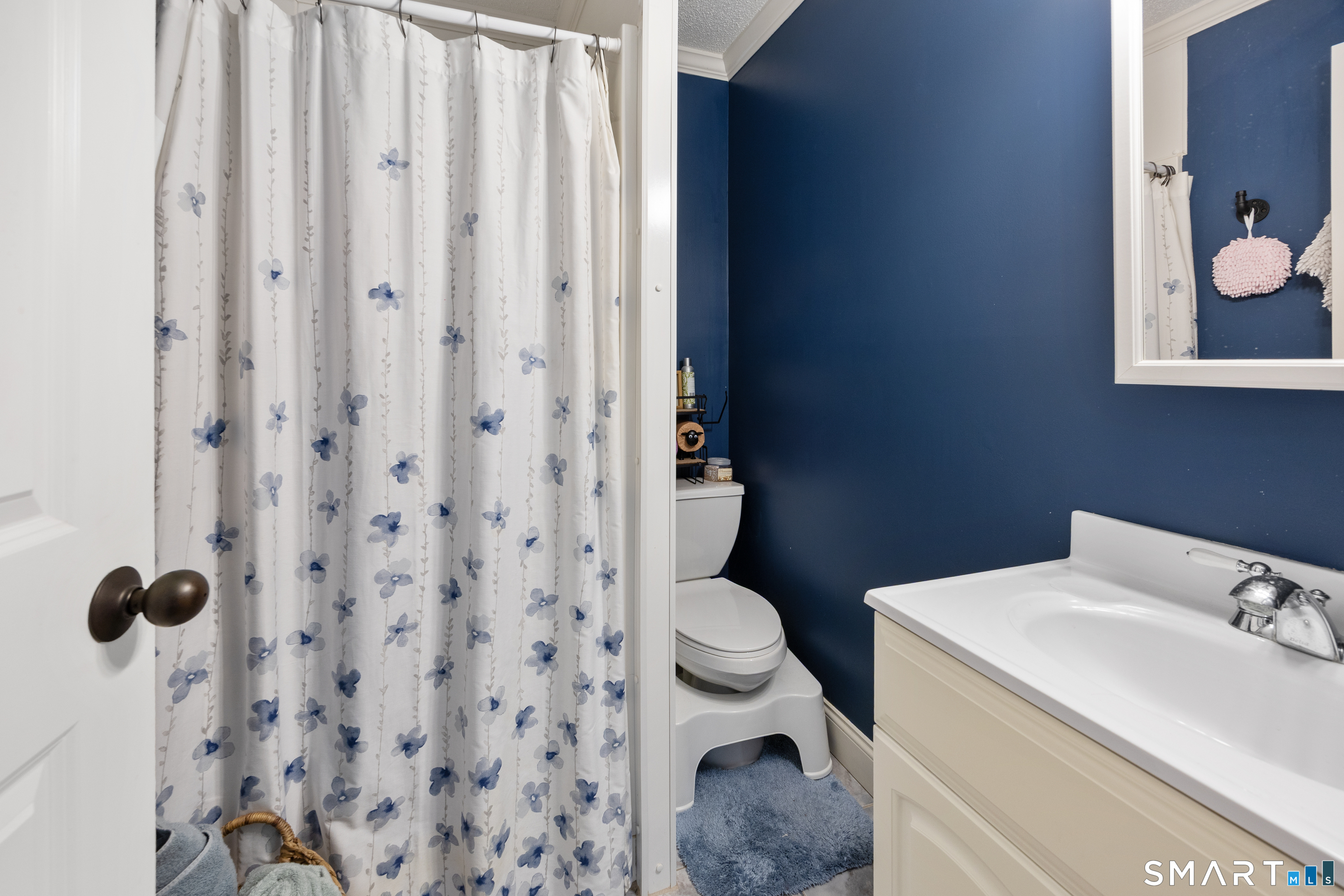 15 Averyll Avenue Wolcott CT 06716