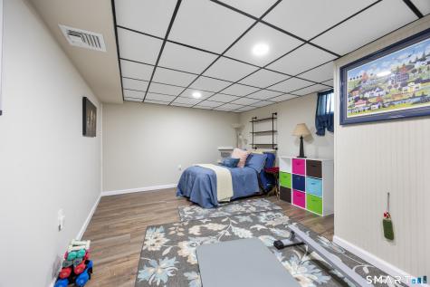 15 Averyll Avenue Wolcott CT 06716