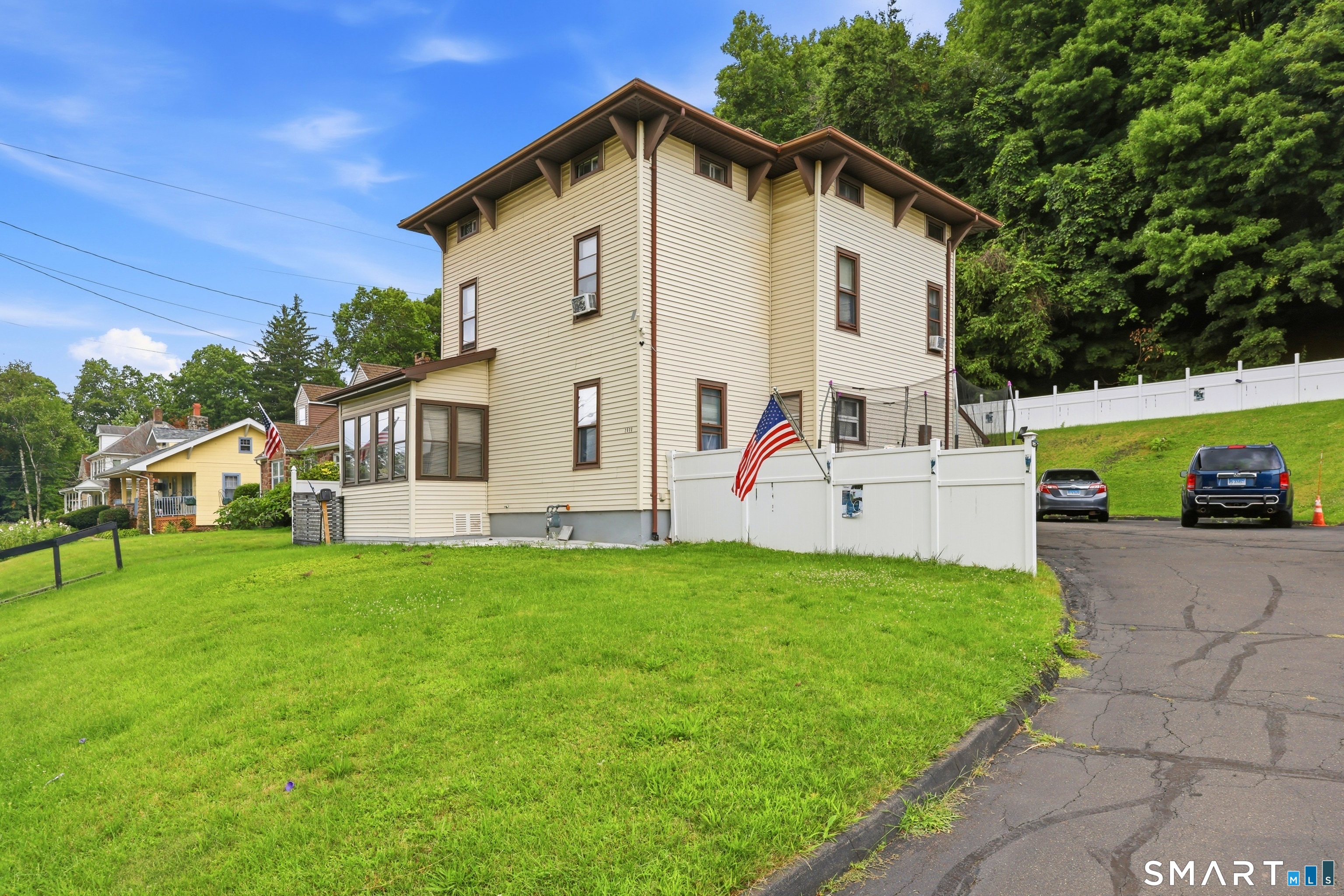 2038 Stanley Street New Britain CT 06053