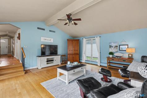 72 Centerwood Road Newington CT 06111