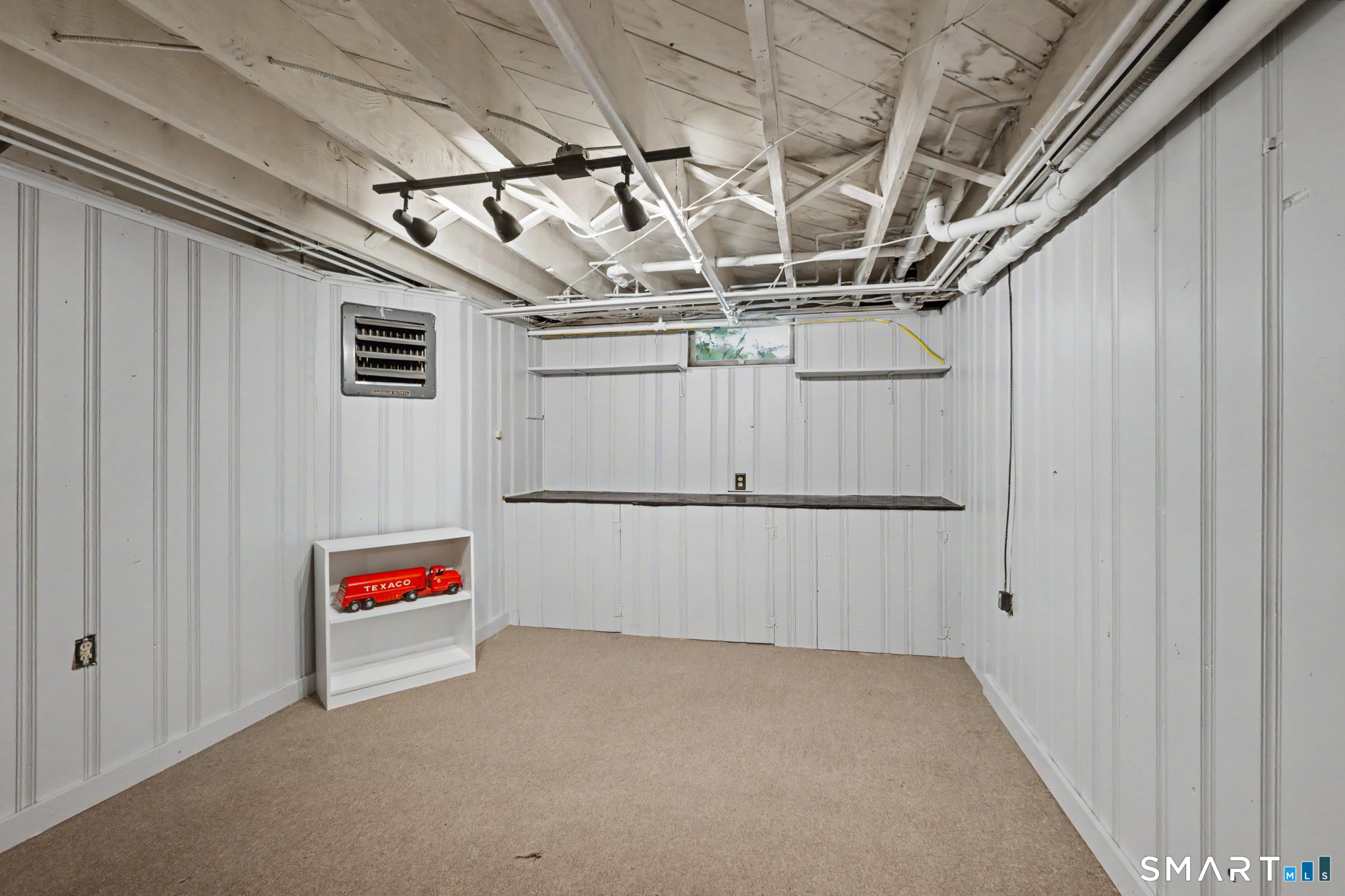 72 Centerwood Road Newington CT 06111