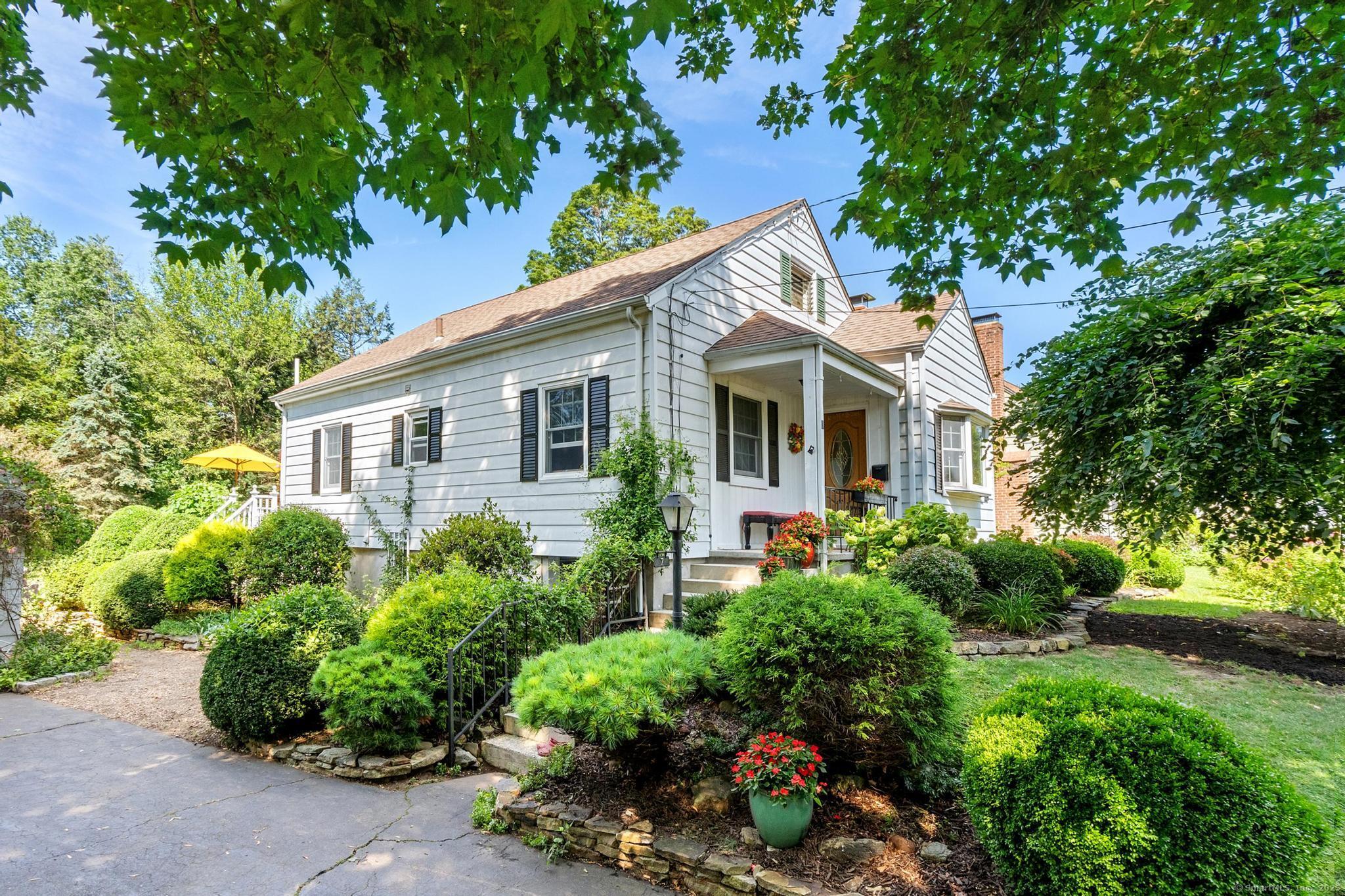 7 Brookmoor Road West Hartford CT 06107