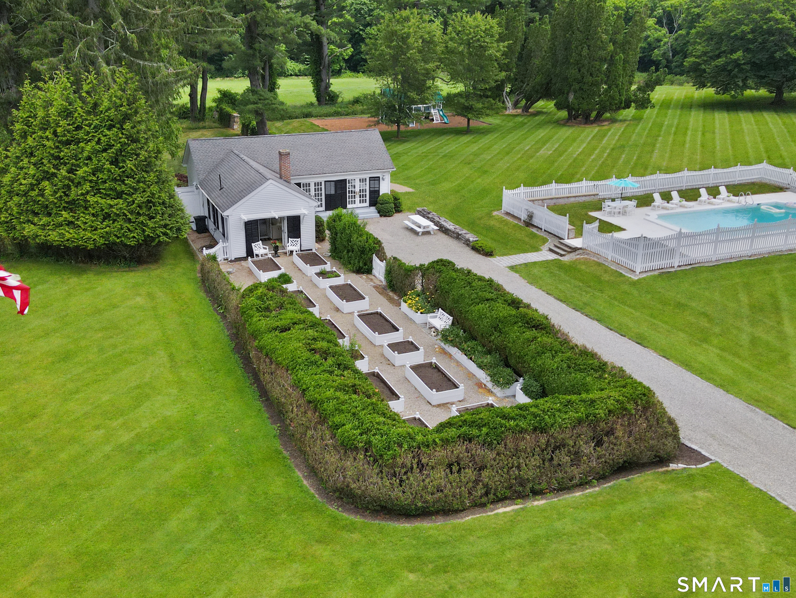 433 Wrights Crossing Road Pomfret CT 06259