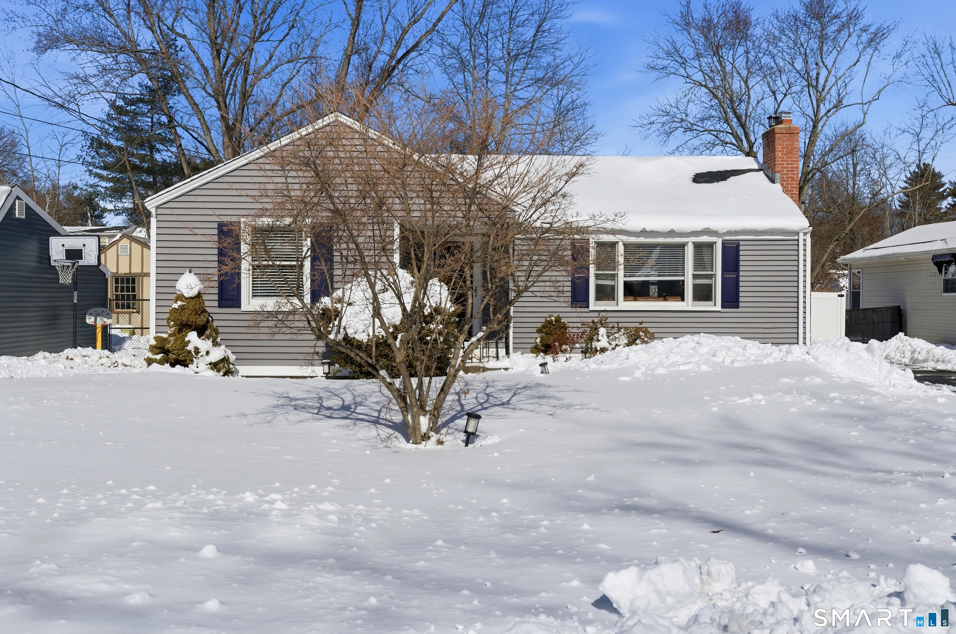 140 Dowd Street Newington CT 06111