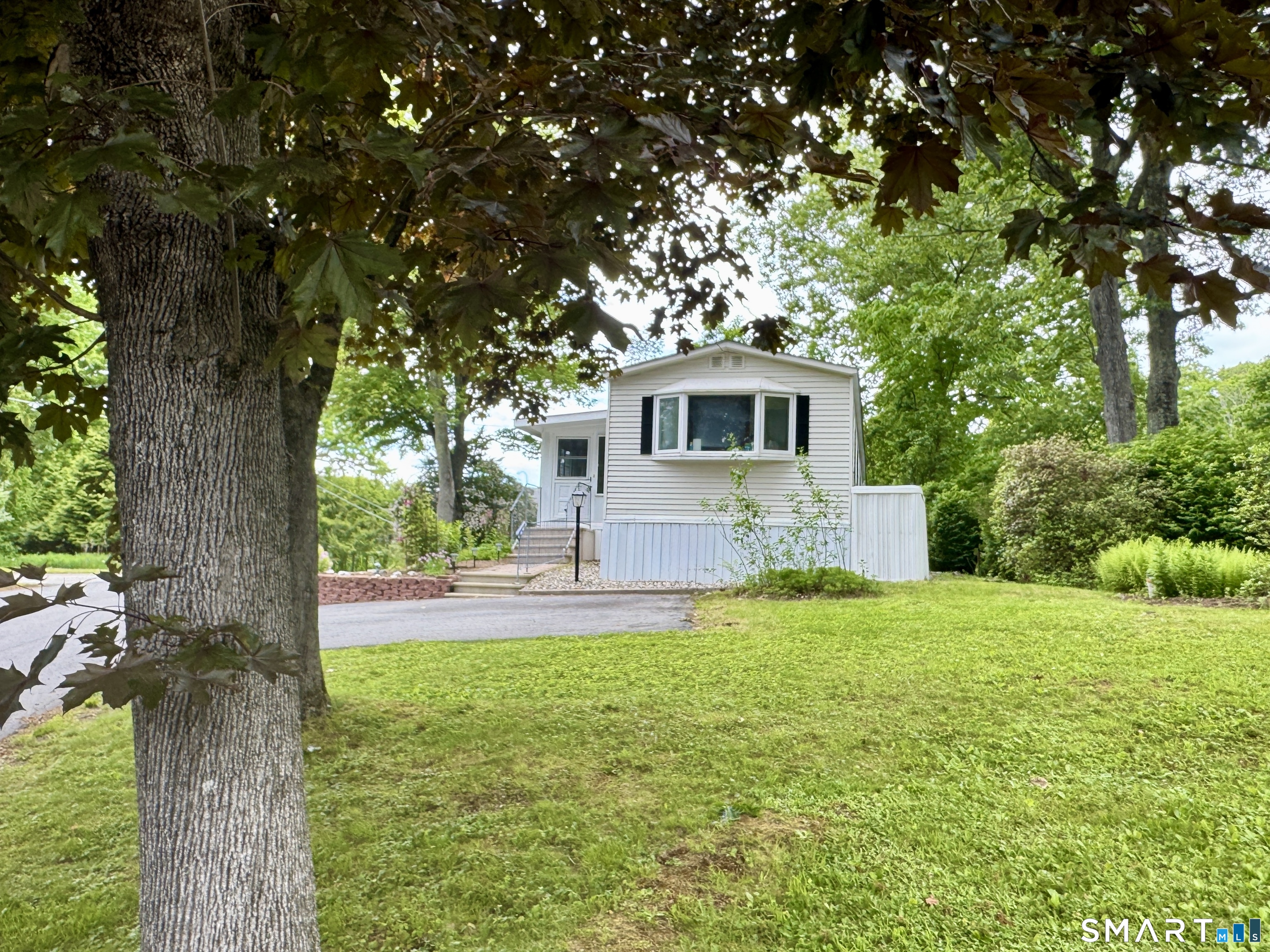33 Ridge Circle Mansfield CT 06268
