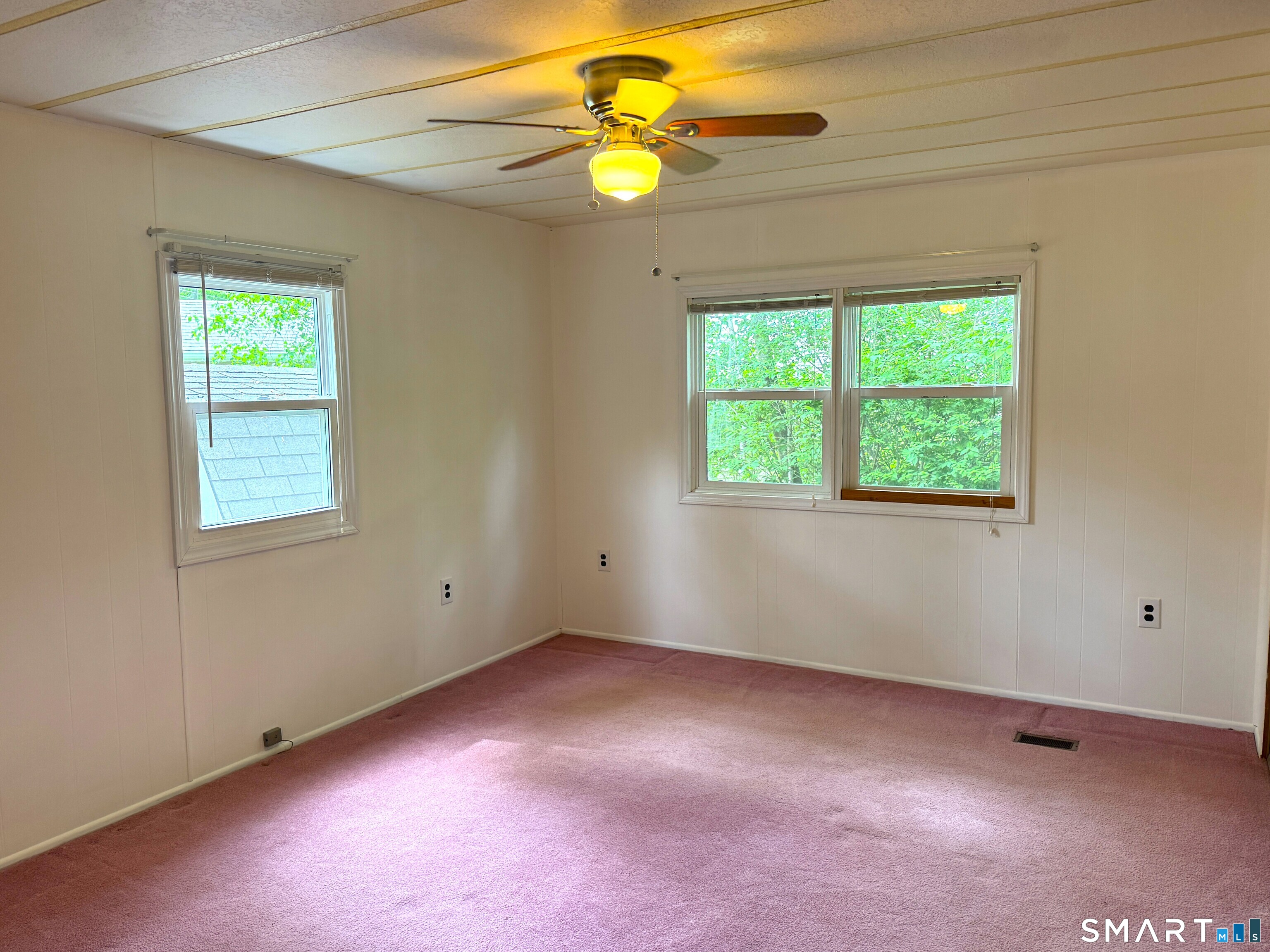 33 Ridge Circle Mansfield CT 06268