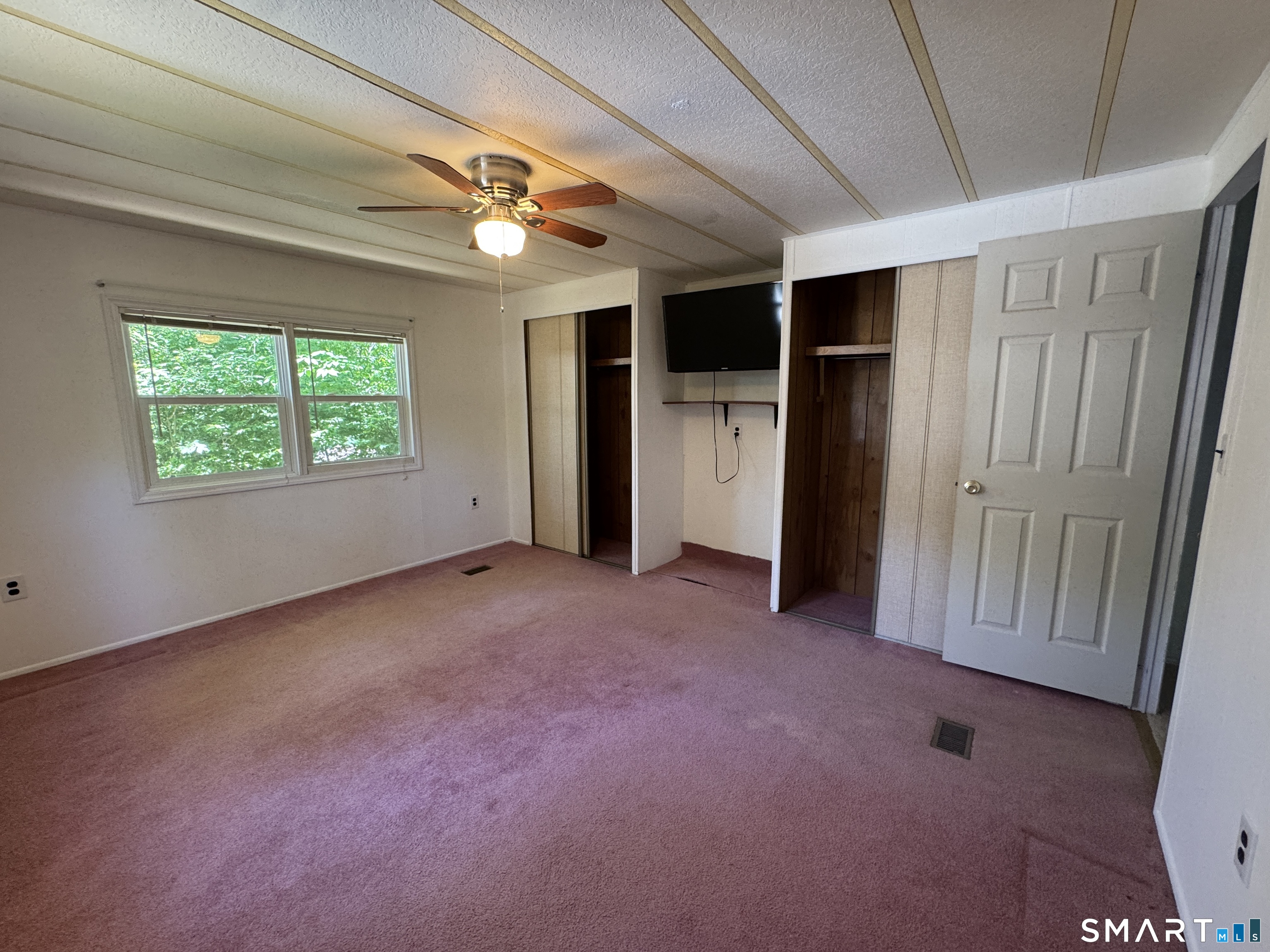 33 Ridge Circle Mansfield CT 06268