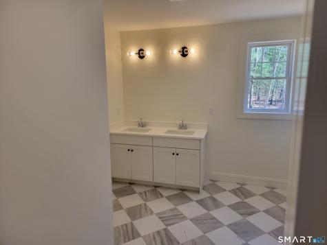 963 High Road Berlin CT 06037