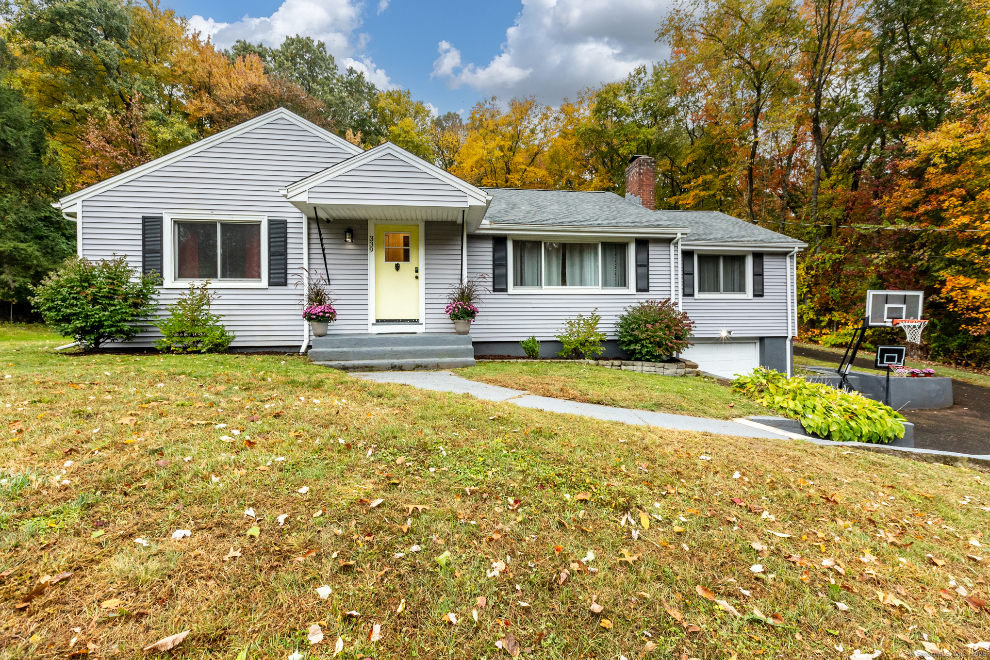 339 Oakland Road South Windsor CT 06074