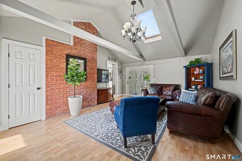 524 Ferry Road Orange CT 06477