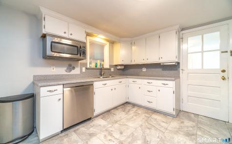 47 Shannon Road East Hartford CT 06118