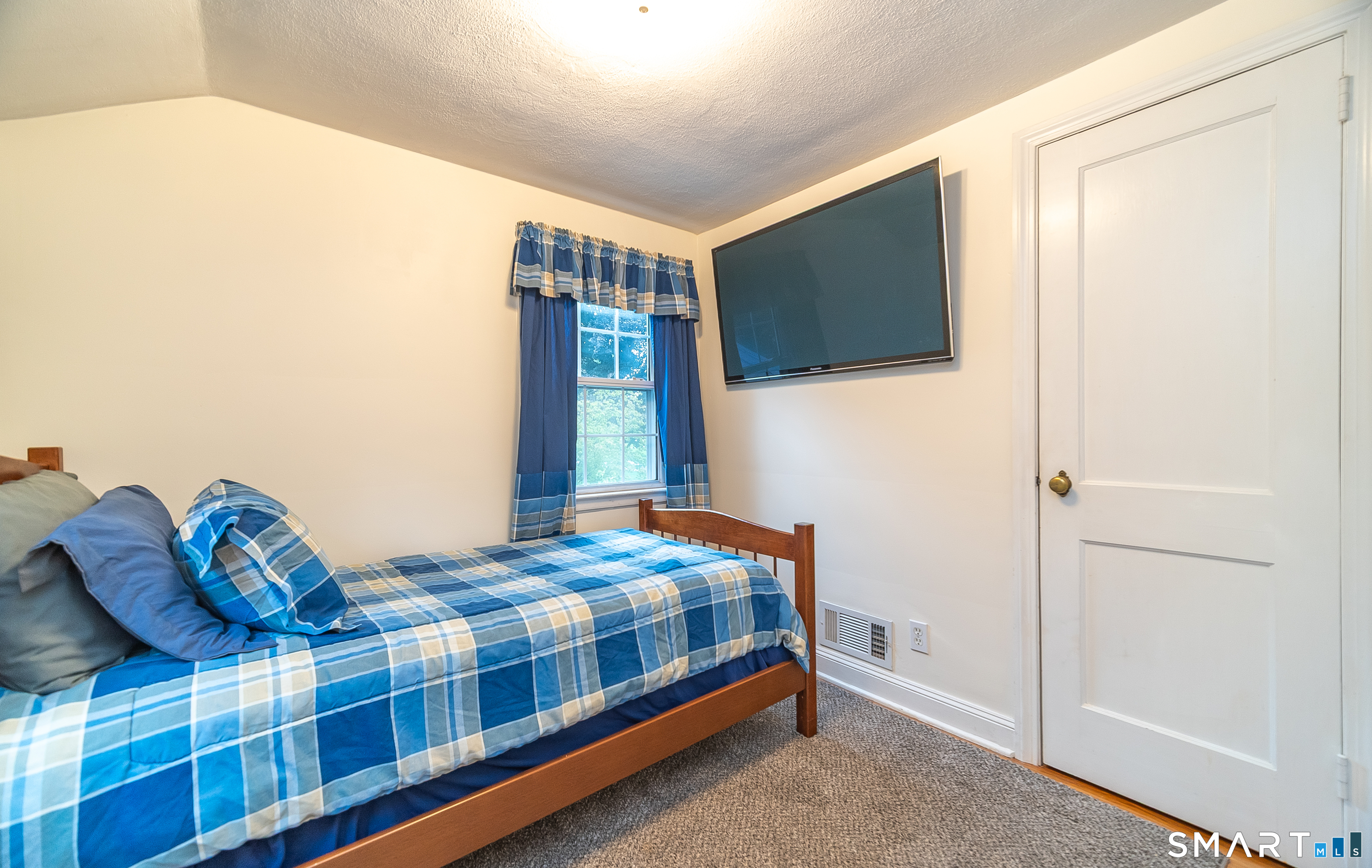 47 Shannon Road East Hartford CT 06118